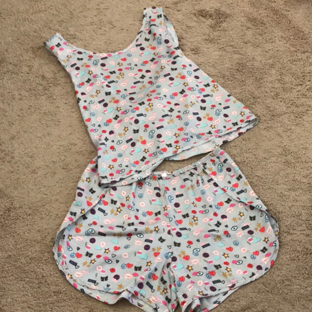 Ayra Shorts and Tank Pajama Set. Size Large